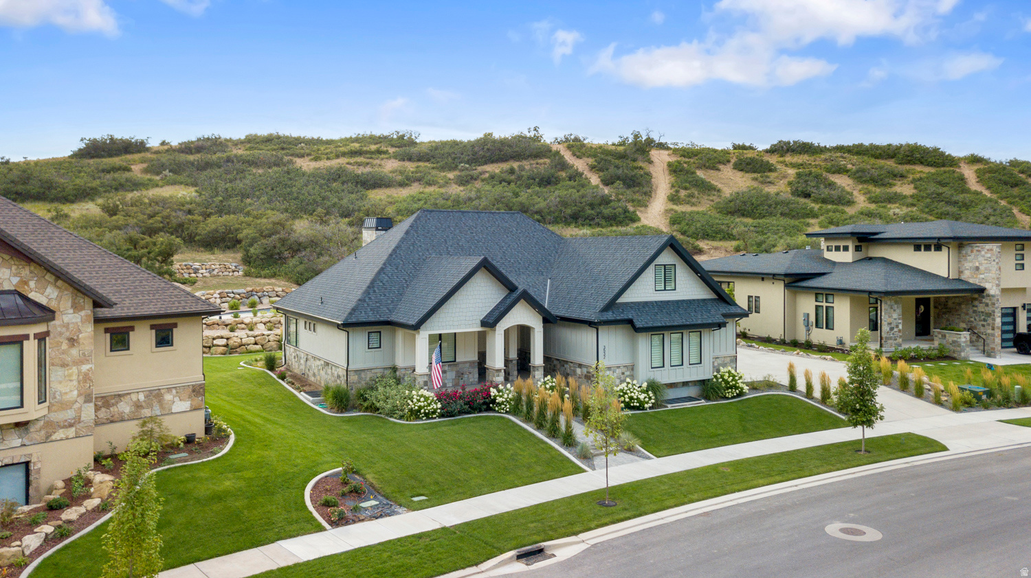 HIDDEN HOLLOW - Residential