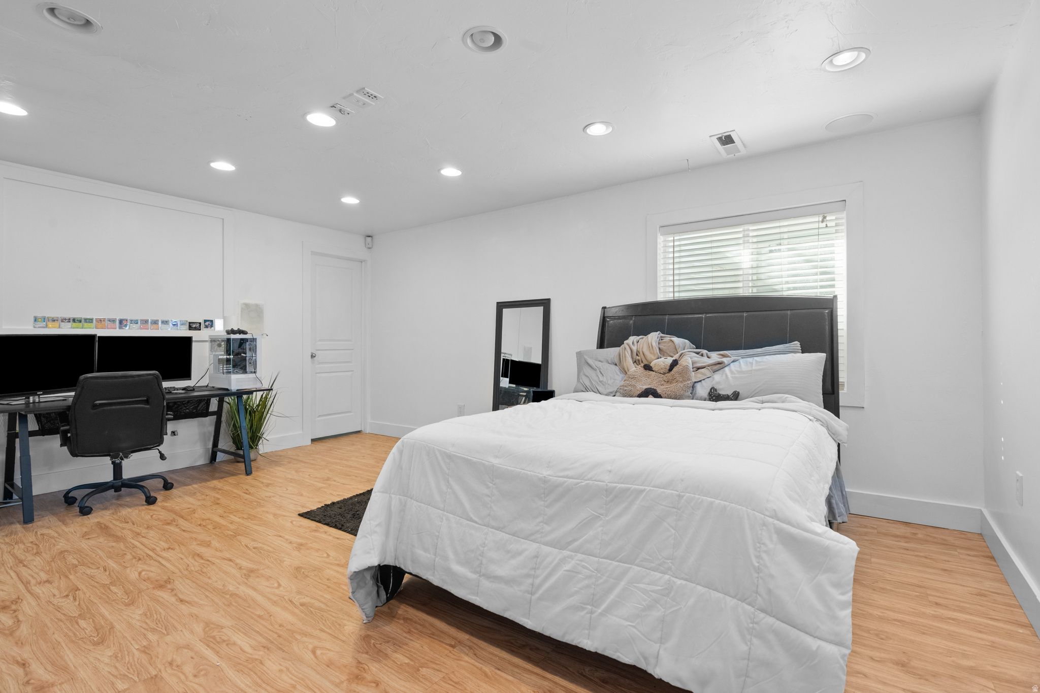 CARRIAGE HOME CONDOMINIUMS - Residential