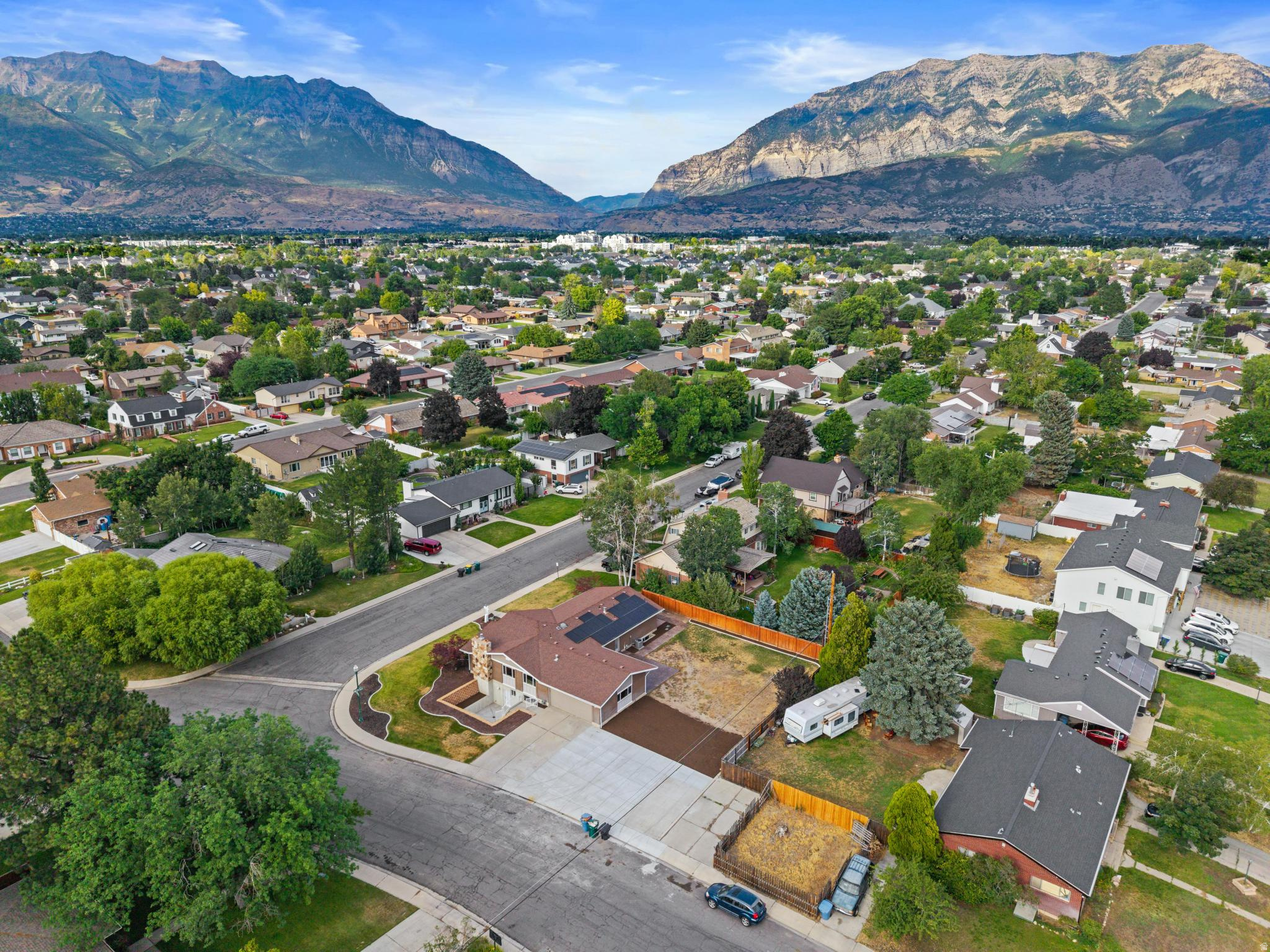 SUNSET VISTA - Residential