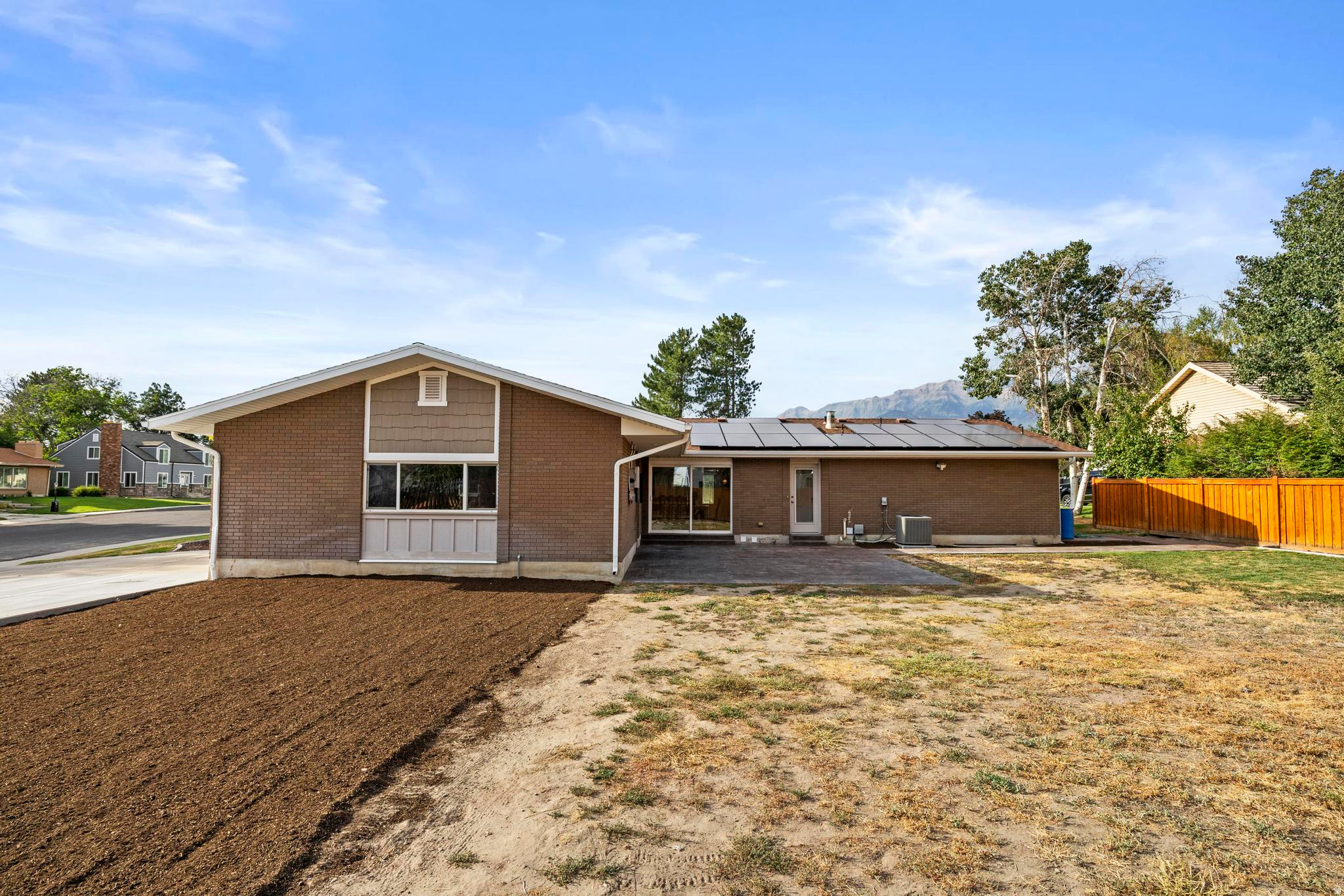 SUNSET VISTA - Residential