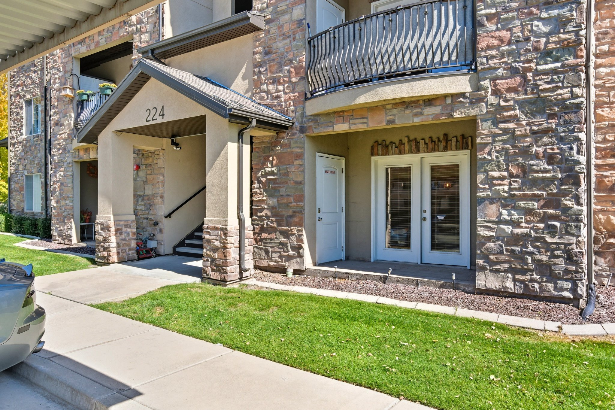 Enjoy easy living in this move-in ready 3-bedroom, 2-bathroom condo ideally located in Springville. Situated on the main level, this well-maintained home offers convenient accessibility and a thoughtfully designed layout. Quality finishes throughout include granite countertops, custom cabinetry, and upgraded lighting that add both style and functionality. The spacious interior provides comfortable living spaces perfect for everyday life. Located just minutes from I-15, shopping centers, restaurants, and other local amenities, you'll appreciate the convenience of this central location. Whether you're searching for a low-maintenance primary residence, a first-time home, or an investment property with strong rental appeal, this condo presents an outstanding opportunity in one of Springville's most accessible neighborhoods. Square footage figures are provided as a courtesy estimate only and were obtained from County Records. Buyer is advised to obtain an independent measurement.