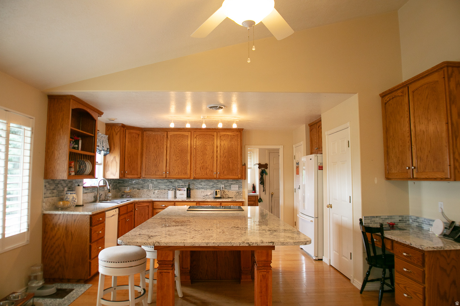 FOX CHASE - Residential