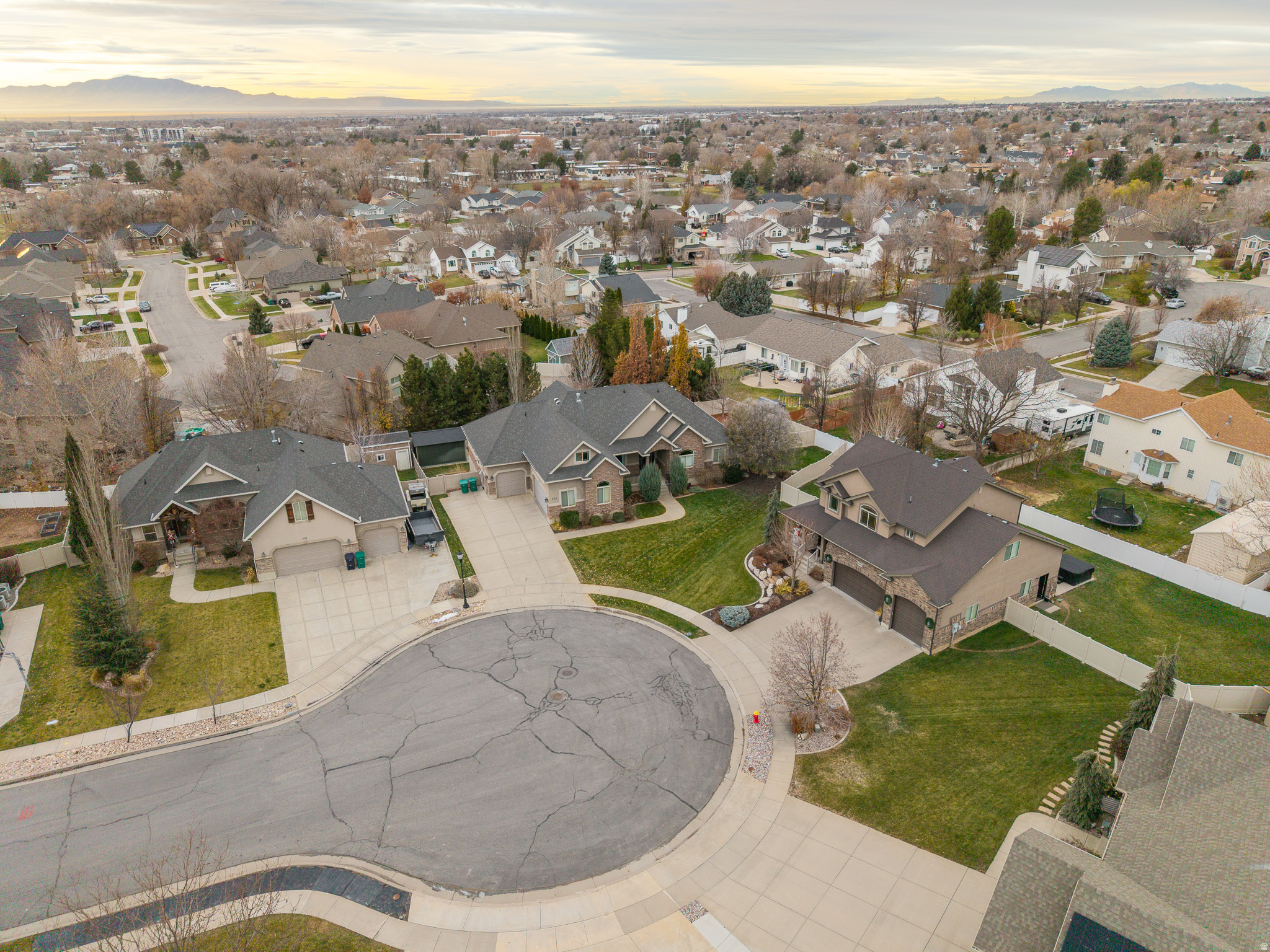 ADAMS WOOD LANDING S - Residential