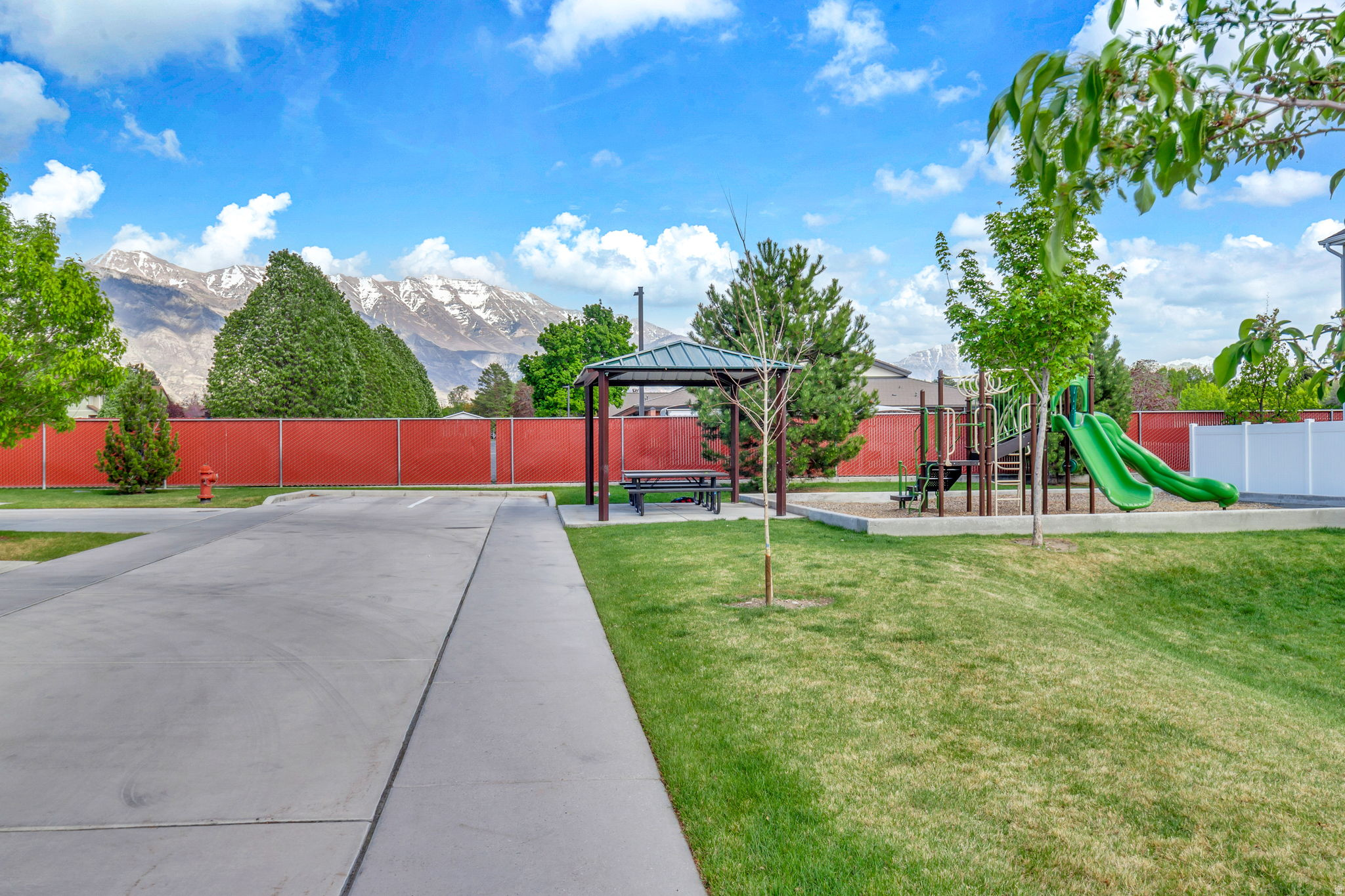 GREEN - Residential