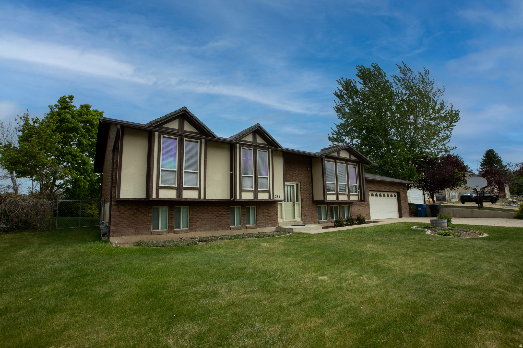 SOUTHRIDGE - Residential