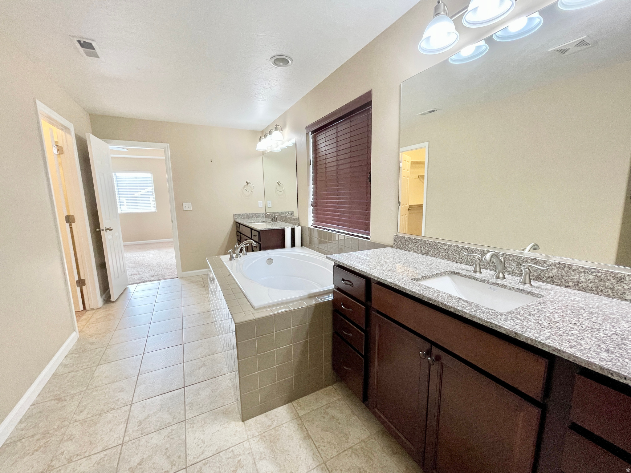 ROYAL FARMS - Residential