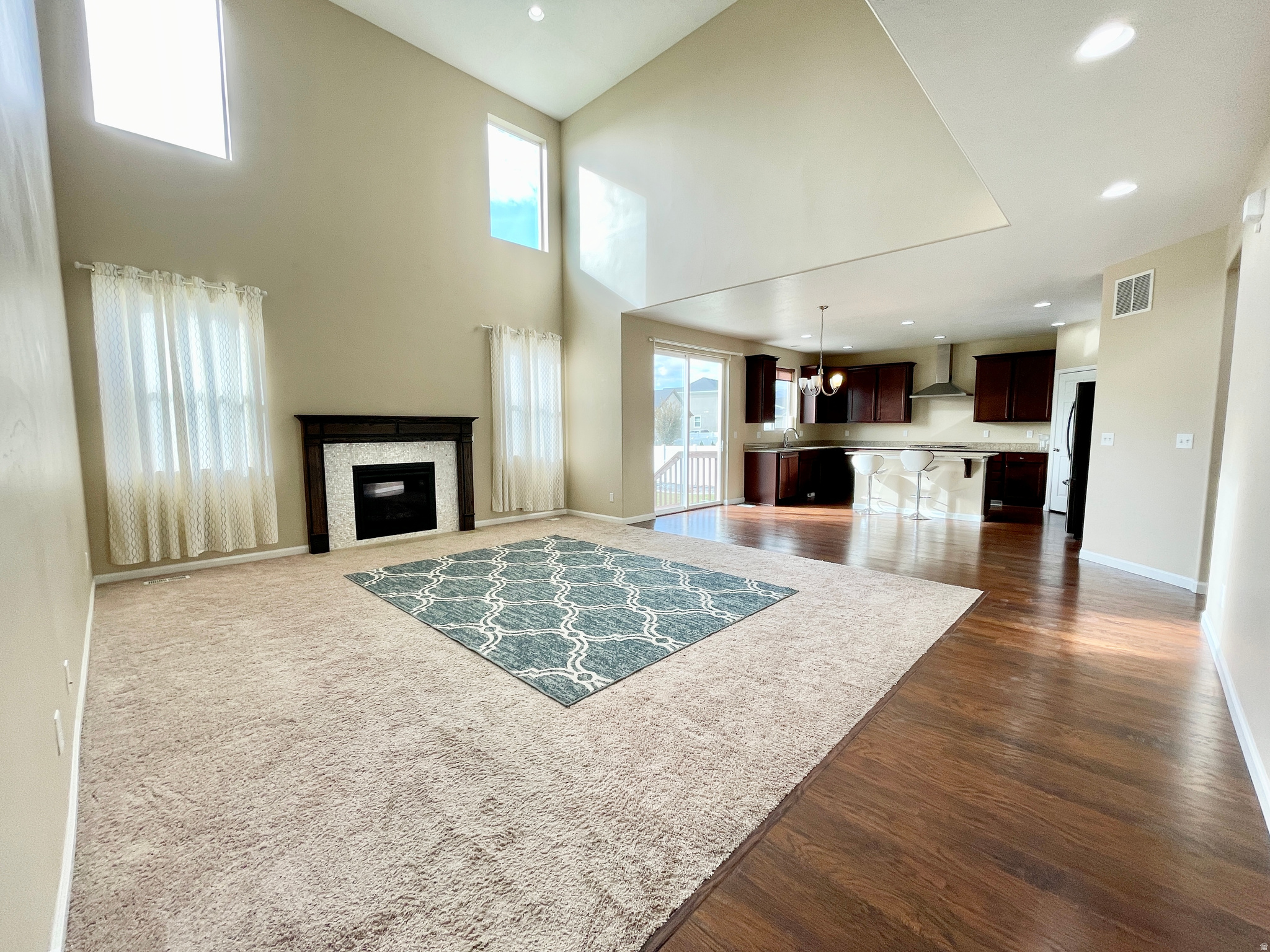 ROYAL FARMS - Residential