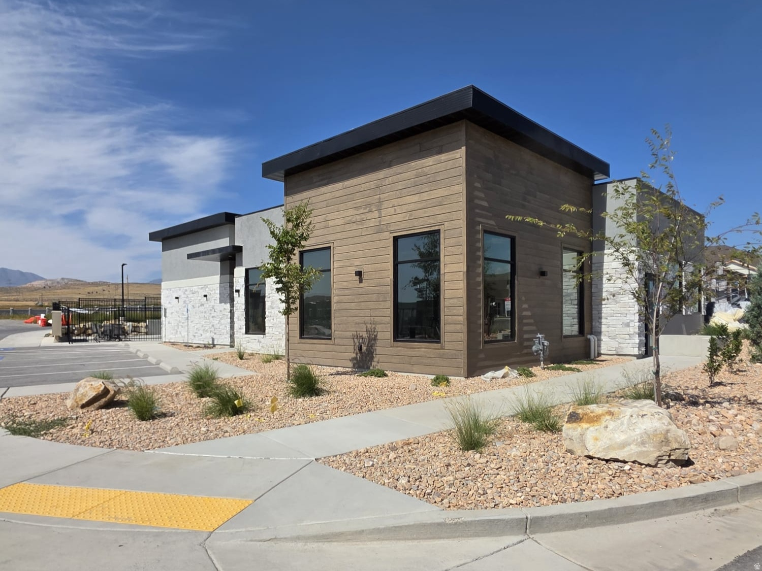 SARATOGA VIEW - Residential
