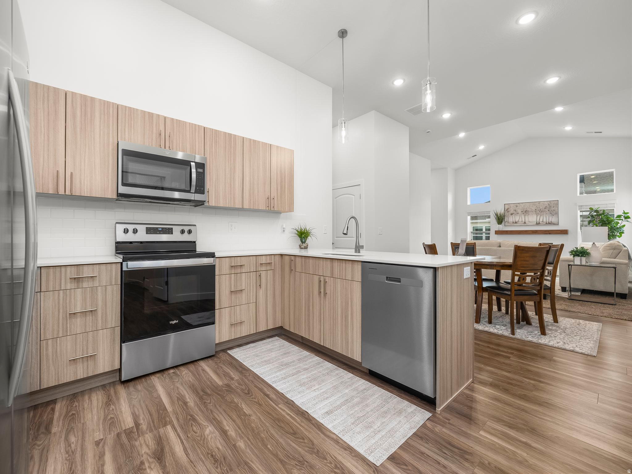 SARATOGA VIEW - Residential