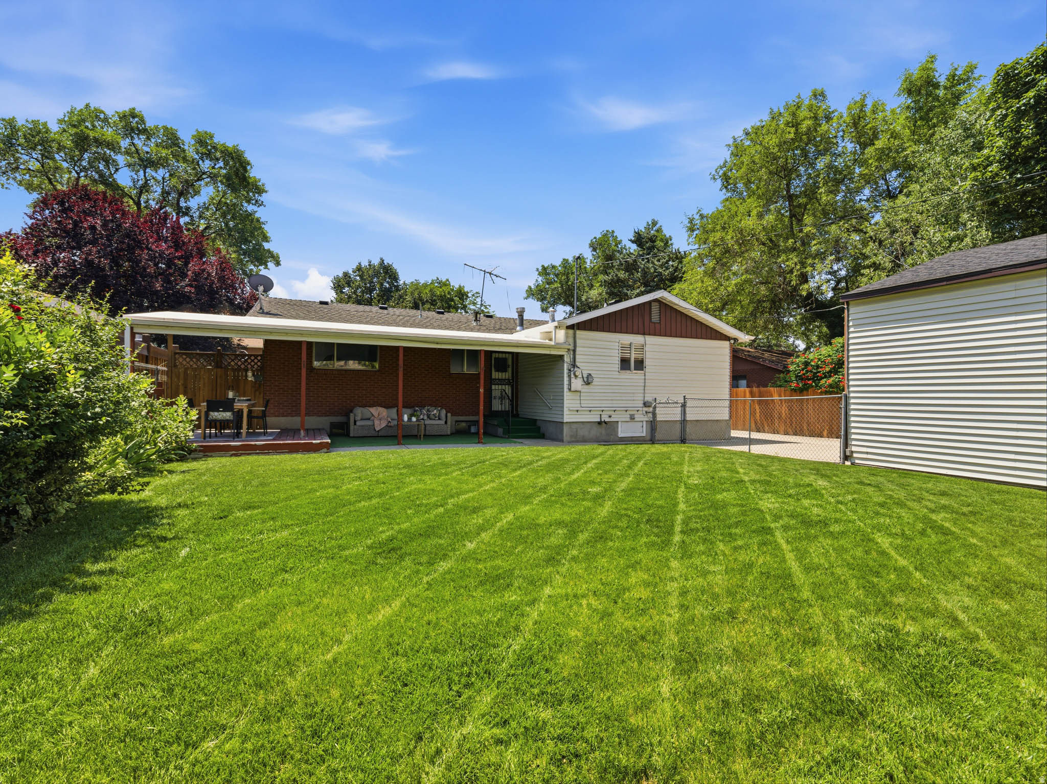 TERRACE VIEW - Residential