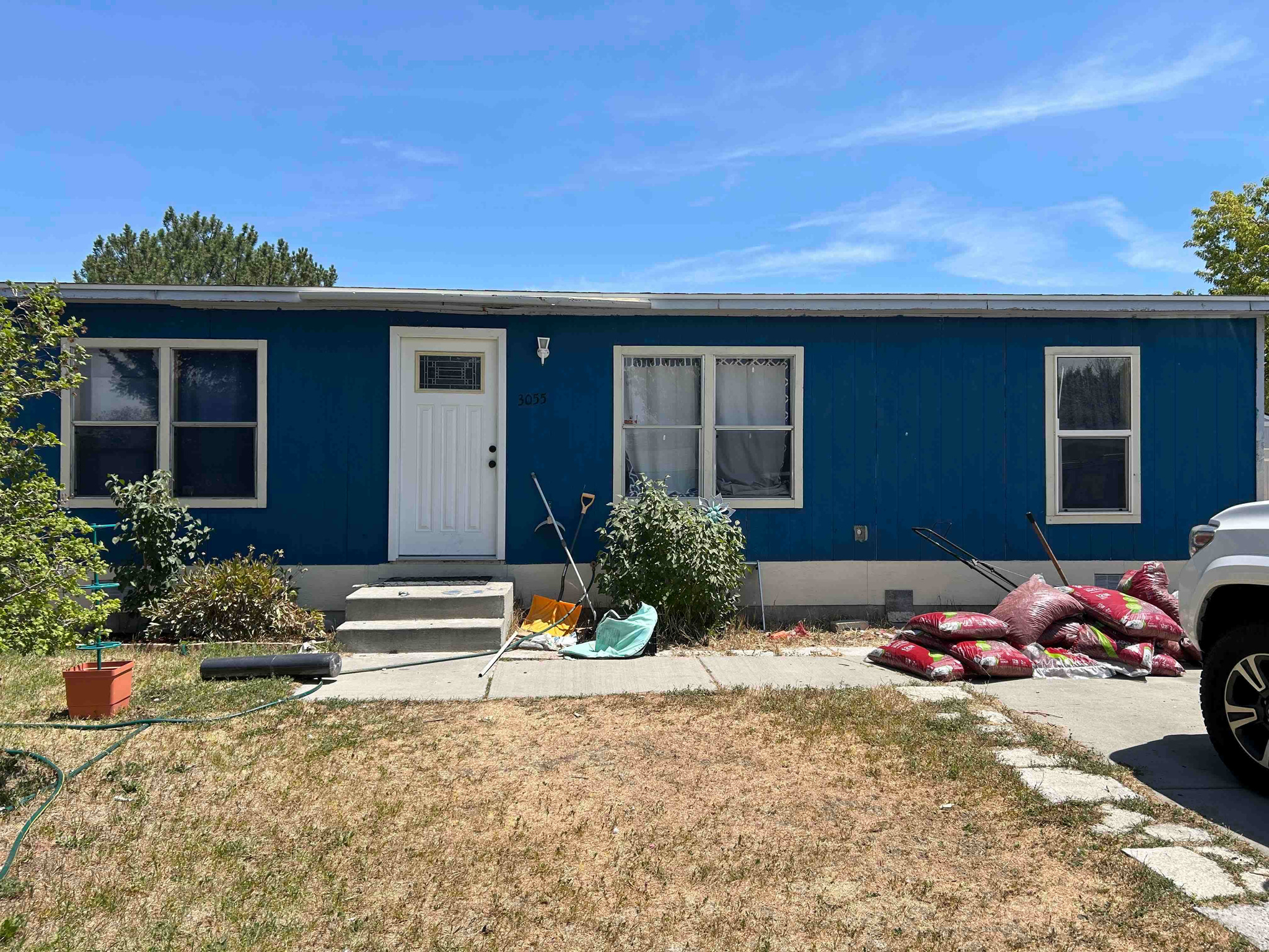 A single family home in Salt Lake county for $250,000? This isn't 2012...  This modular home features new paint and laminate flooring throughout. I fully fenced backyard and a low HOA fee. What a great opportunity!! There is still some room for sweat equity but the furnace was replaced about 6 years ago and the water heater is just a year old.