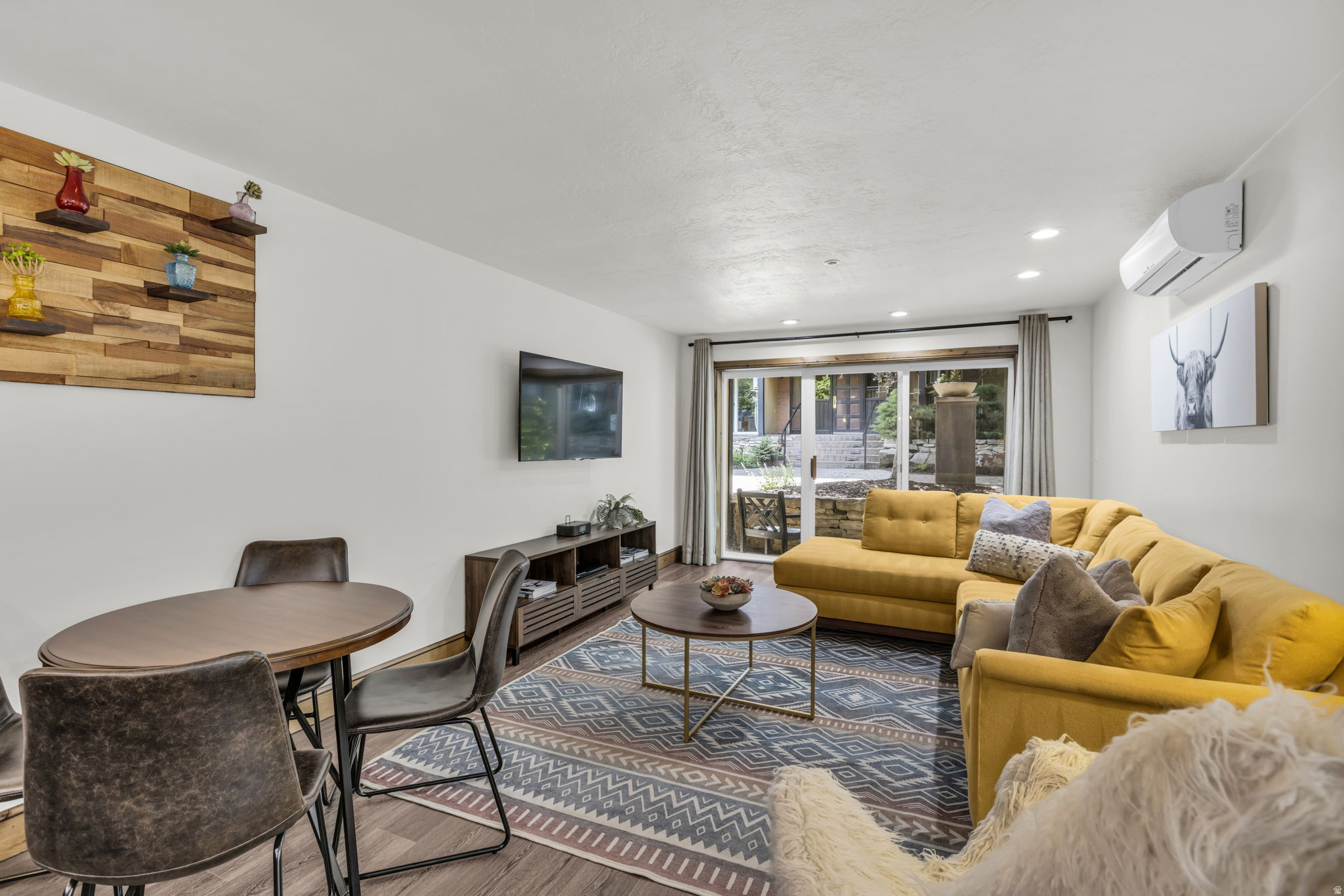 TREASURE MOUNTAIN INN - Residential