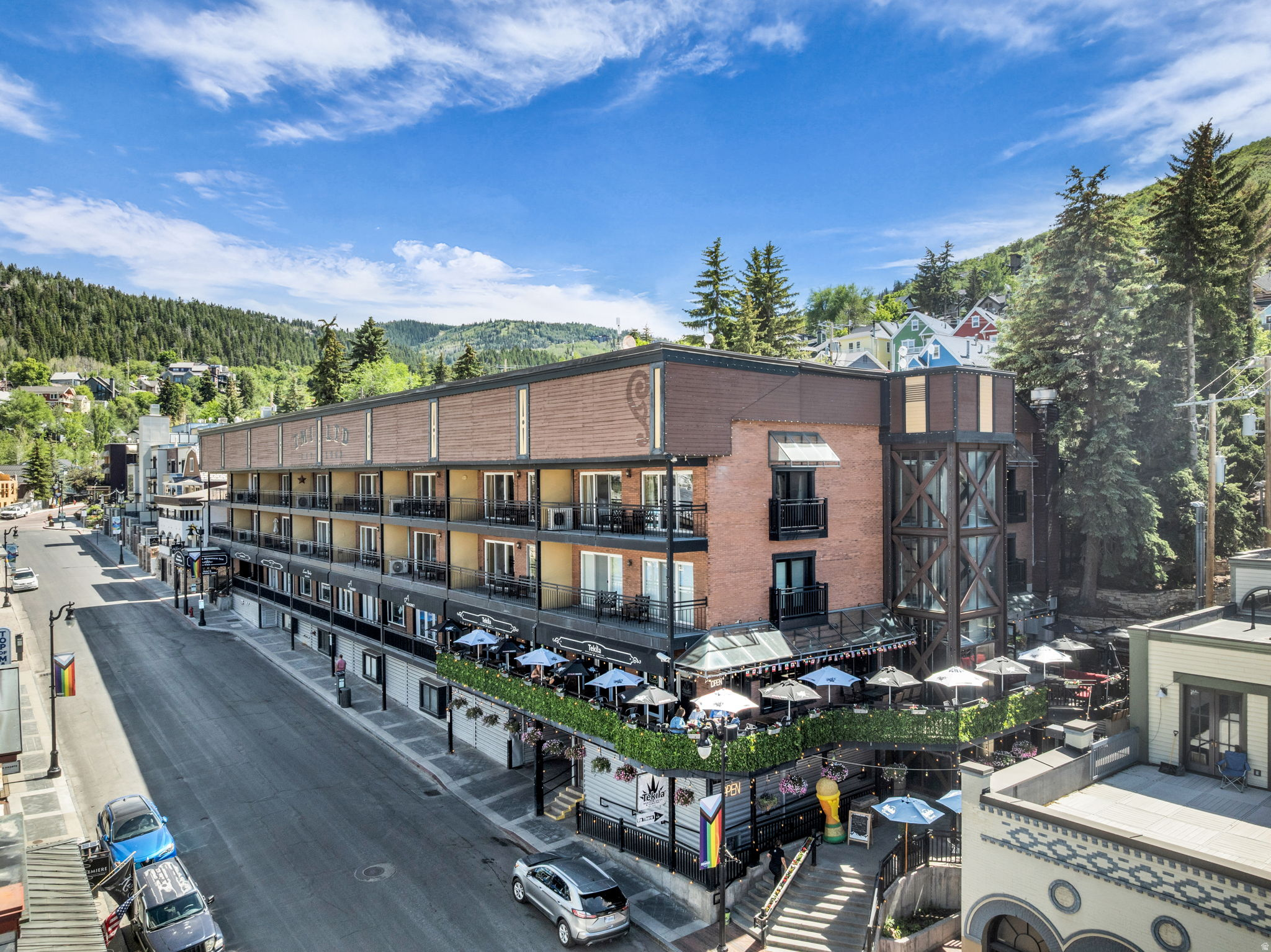 TREASURE MOUNTAIN INN - Residential