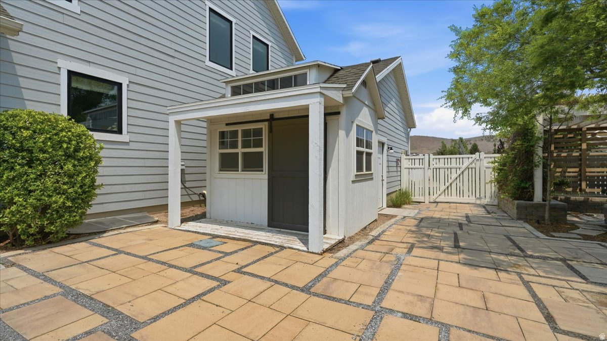 VALLEY VIEW - Residential