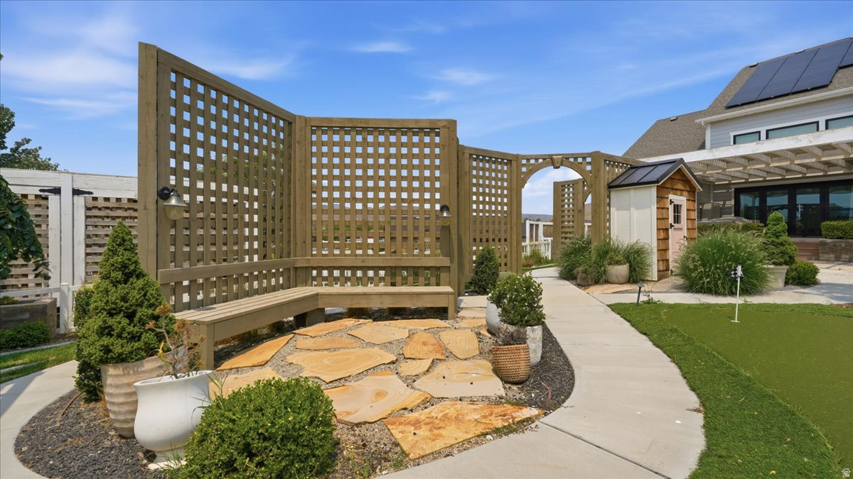 VALLEY VIEW - Residential