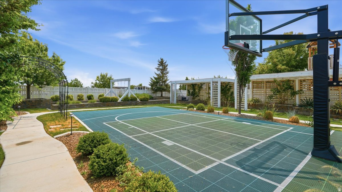 VALLEY VIEW - Residential