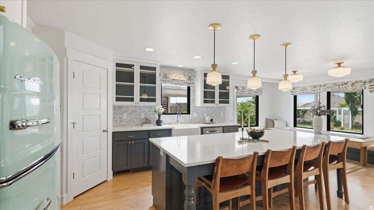 VALLEY VIEW - Residential