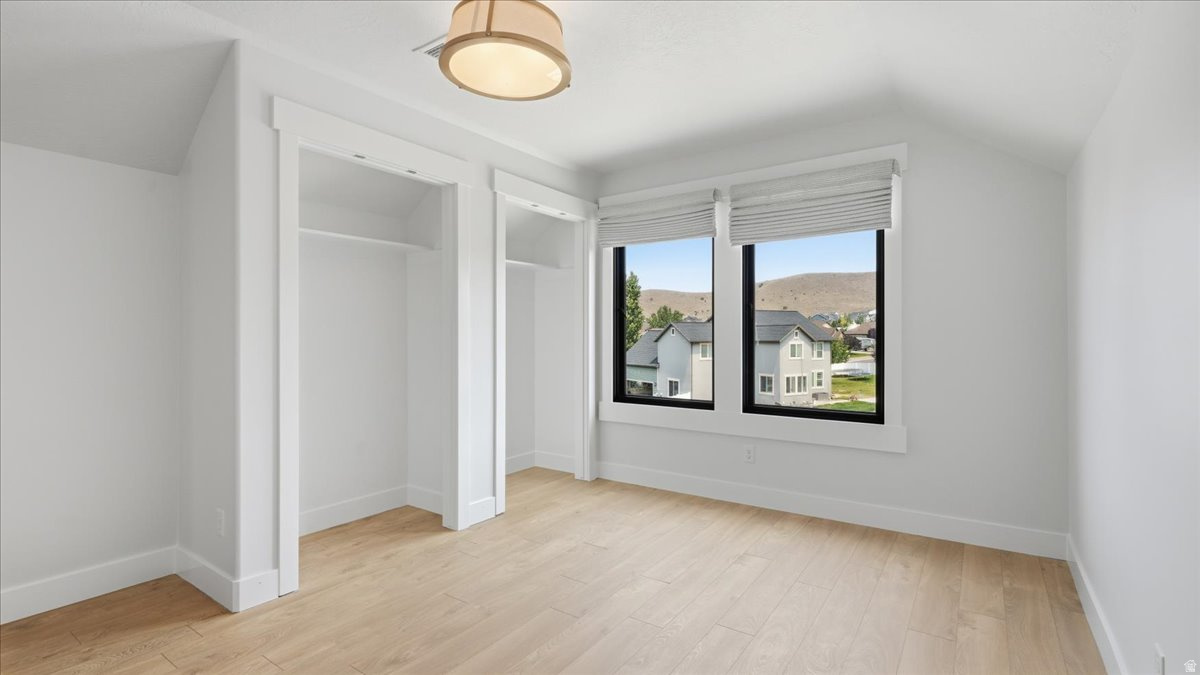 VALLEY VIEW - Residential