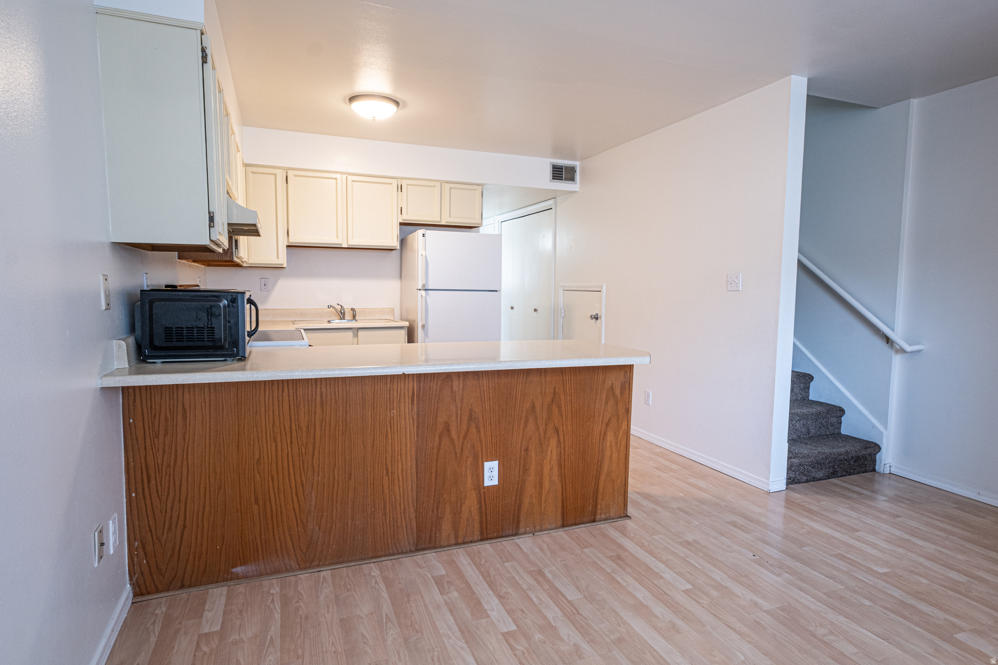 MONTERA CONDO - Residential
