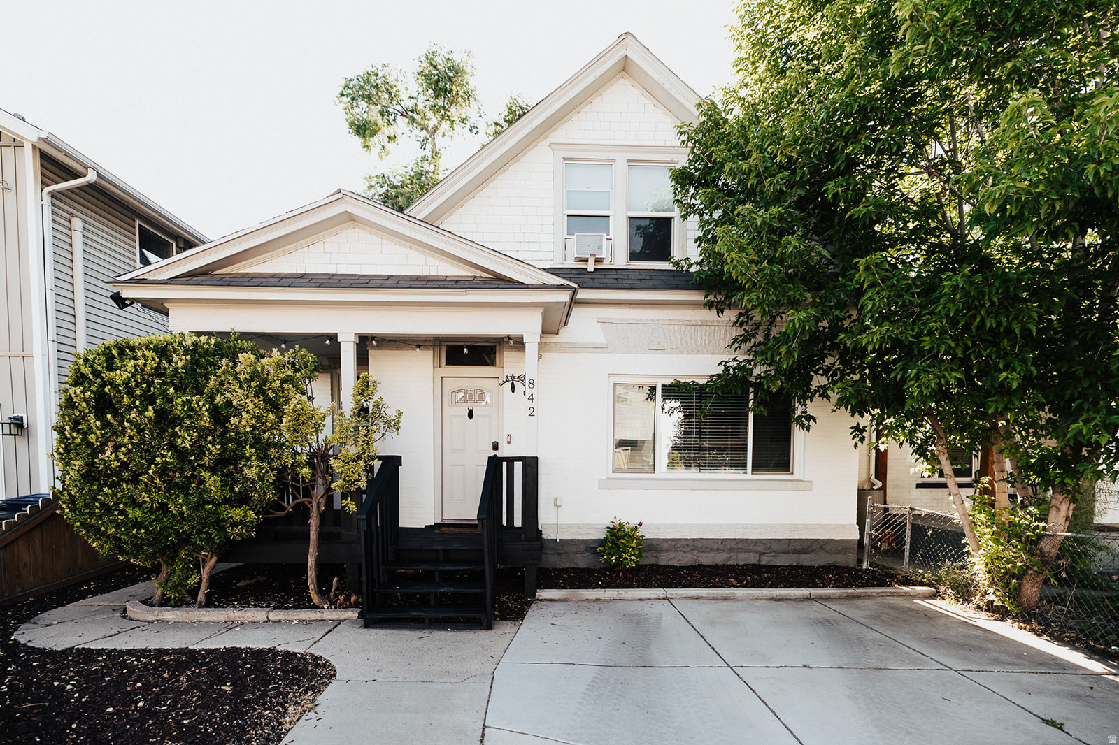 Fully furnished, turnkey bungalow in the heart of downtown salt lake on a quiet private street. Rare blend of privacy and walkability to 900 souths best dining, cafes, shops, and parks . Features include a private sauna, outdoor gym, irrigated planter boxes, and curated interiors.