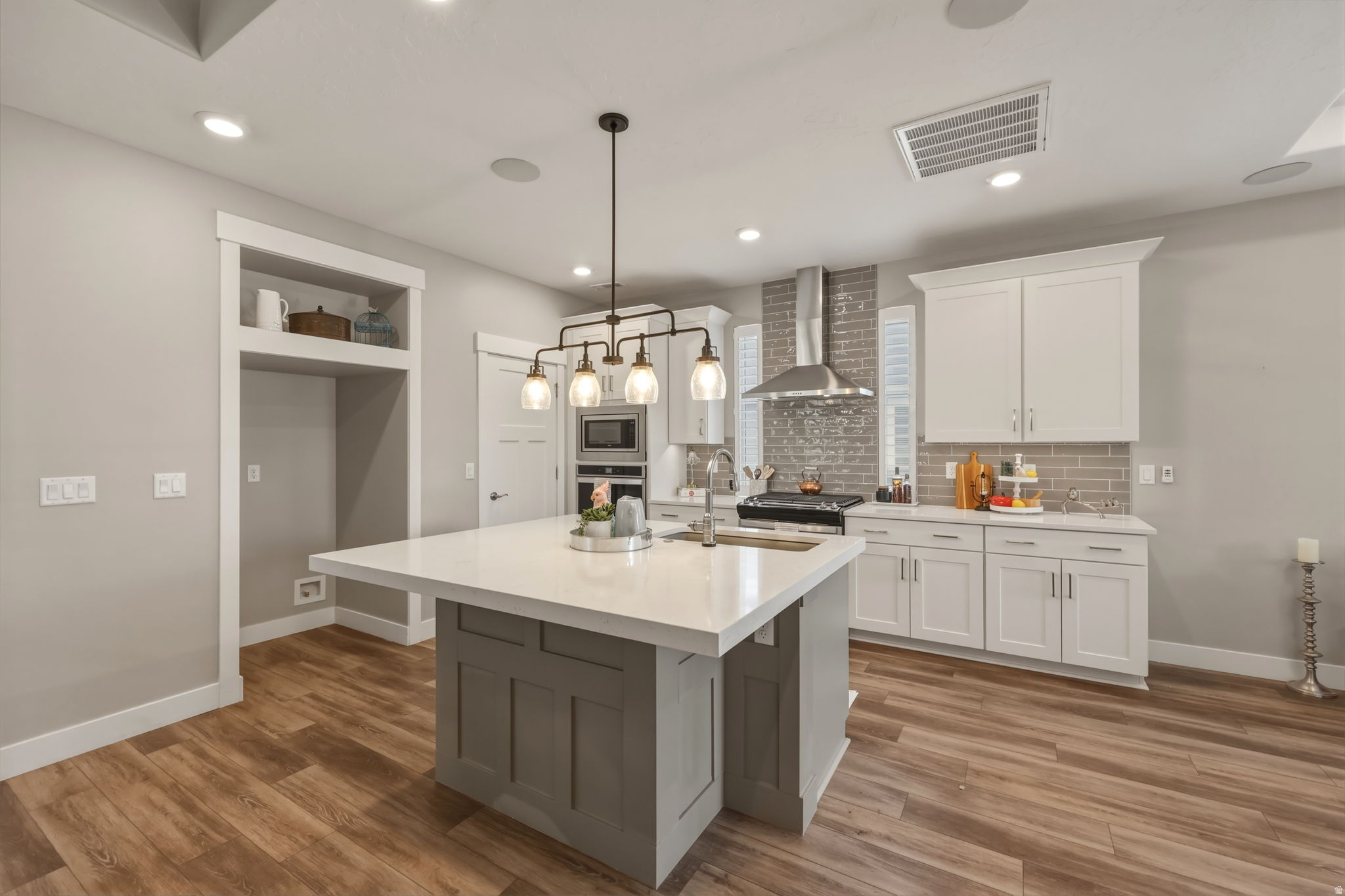 DAYBREAK SPRING HOUSE VILLAGE - Residential