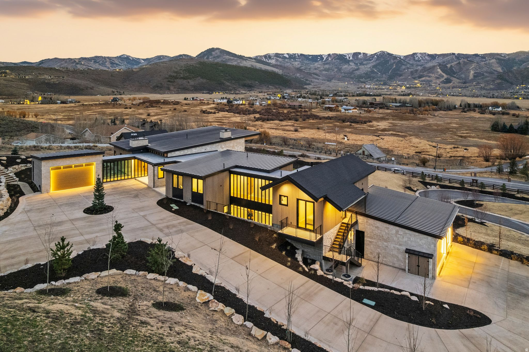 OLD RANCH ROAD AREA - Residential
