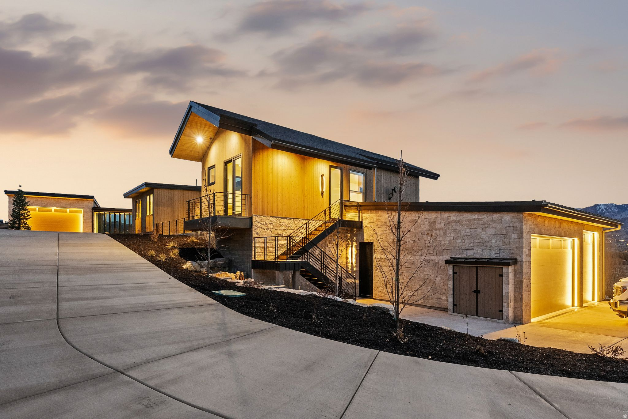 OLD RANCH ROAD AREA - Residential