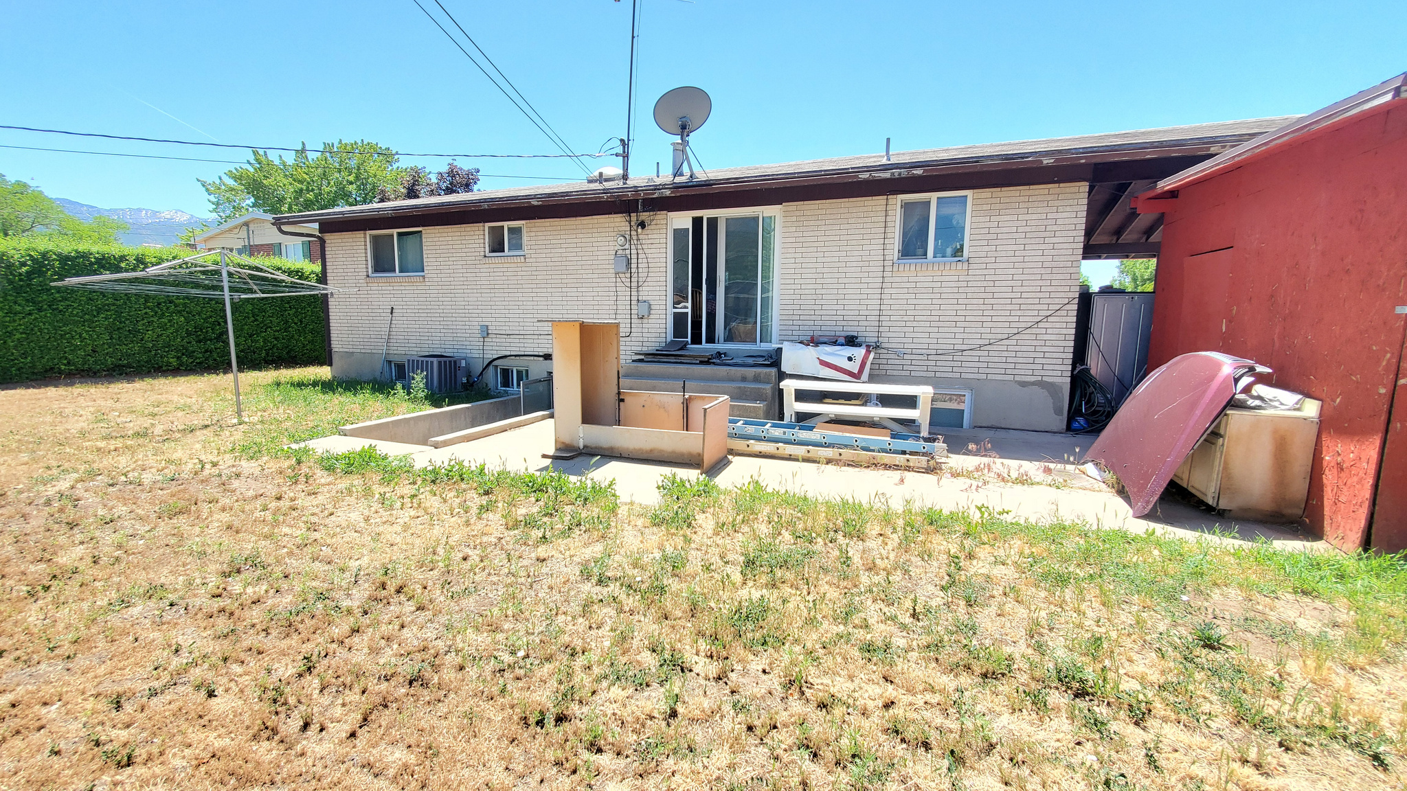 U-VALDE GARDENS - Residential