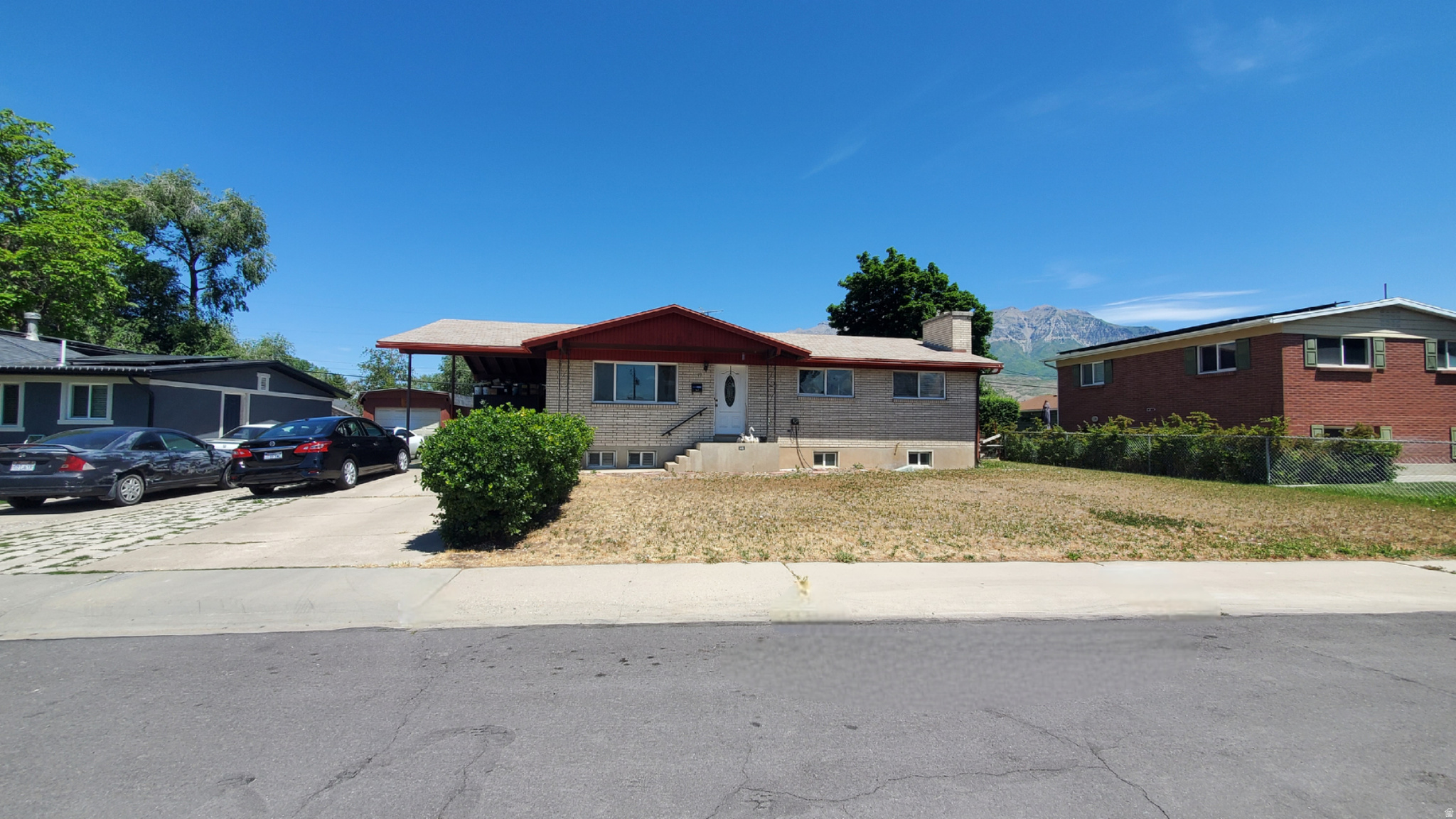 U-VALDE GARDENS - Residential