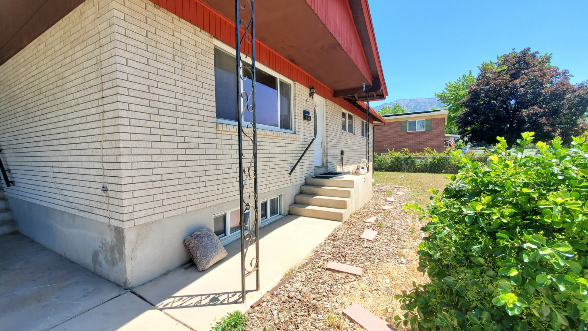 U-VALDE GARDENS - Residential