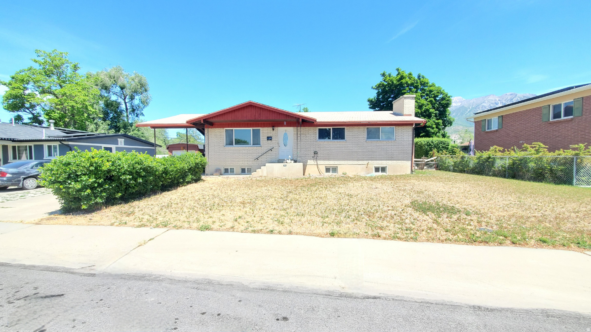 U-VALDE GARDENS - Residential