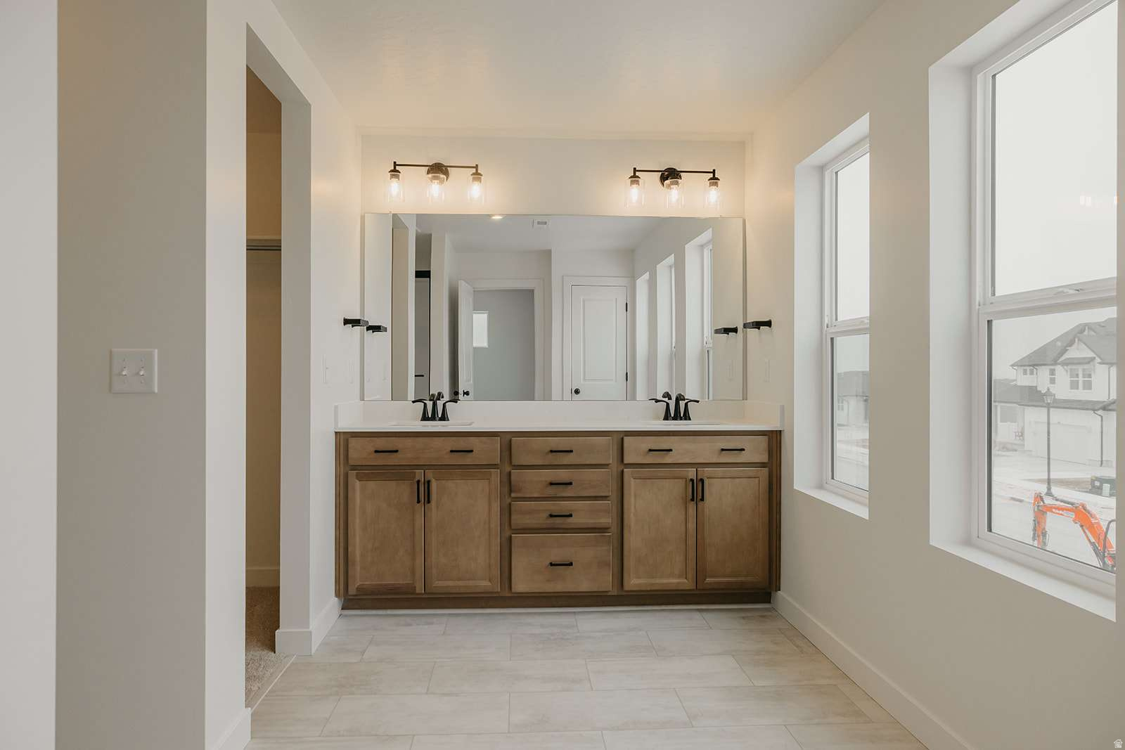 RIVERSIDE ESTATES - Residential