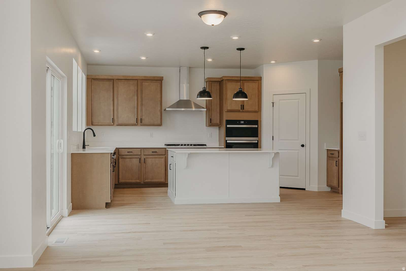 RIVERSIDE ESTATES - Residential