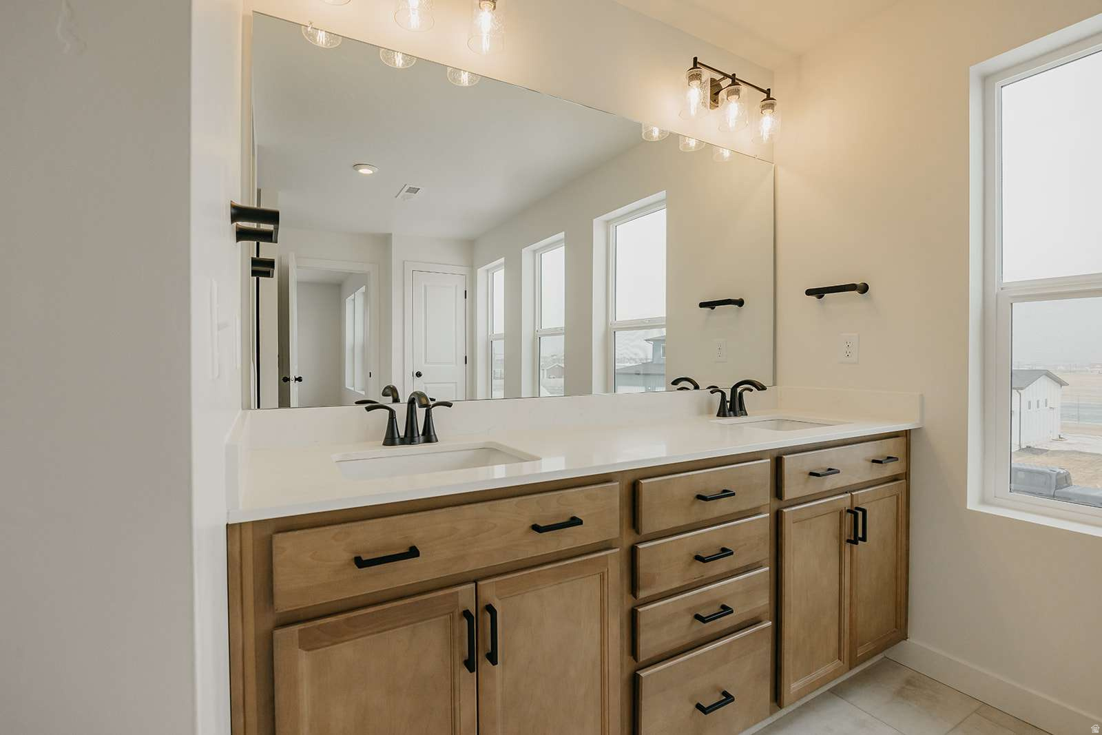 RIVERSIDE ESTATES - Residential
