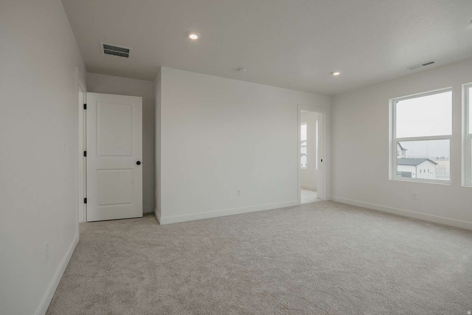 RIVERSIDE ESTATES - Residential