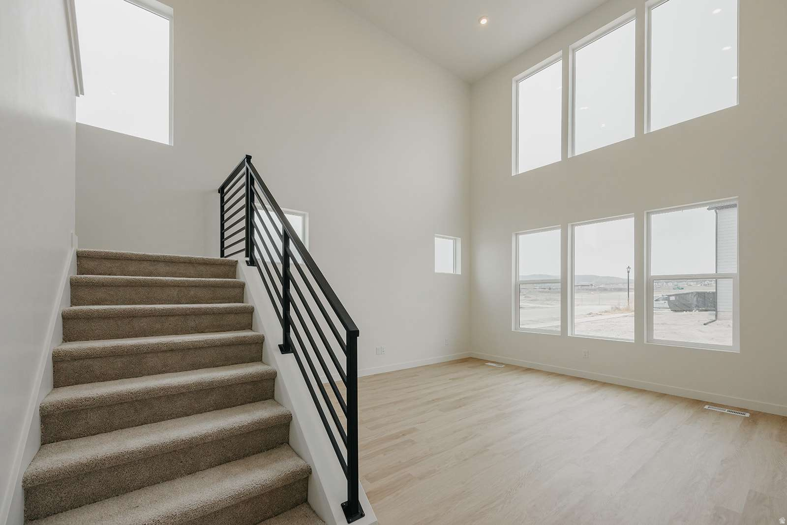 RIVERSIDE ESTATES - Residential