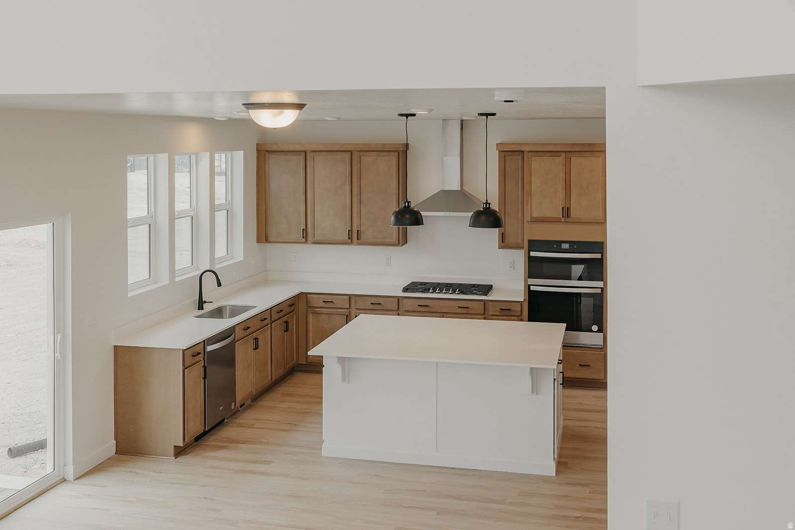 RIVERSIDE ESTATES - Residential