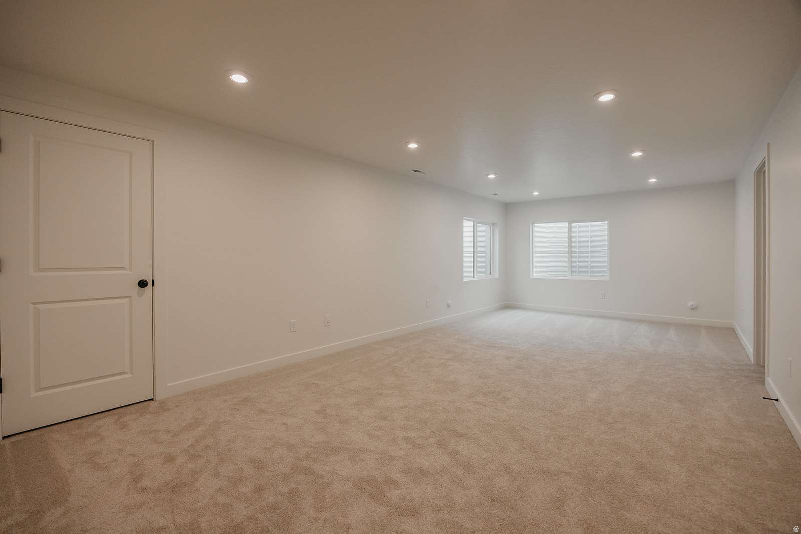 RIVERSIDE ESTATES - Residential