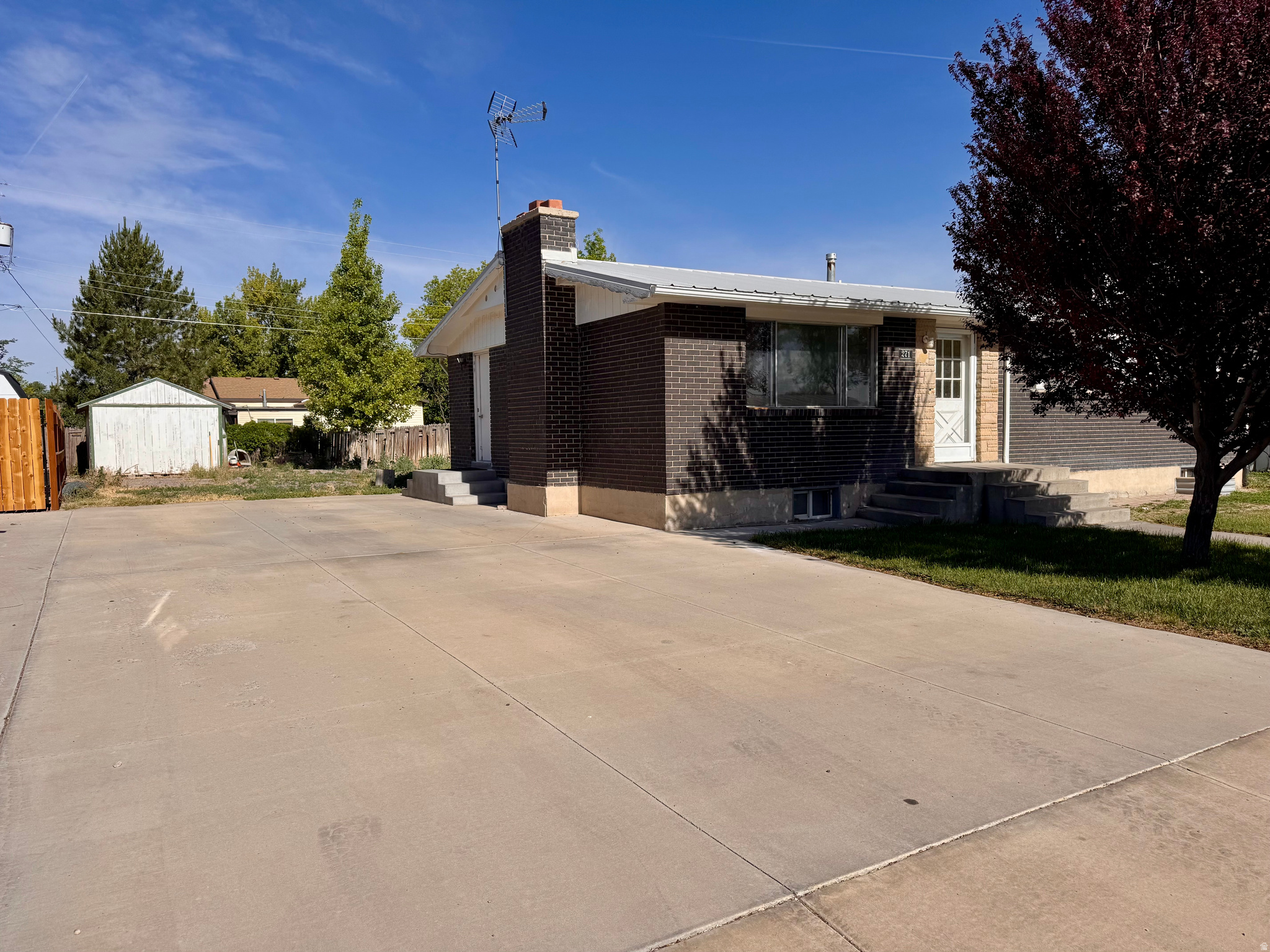 SUNSHINE ACRES SUB - Residential