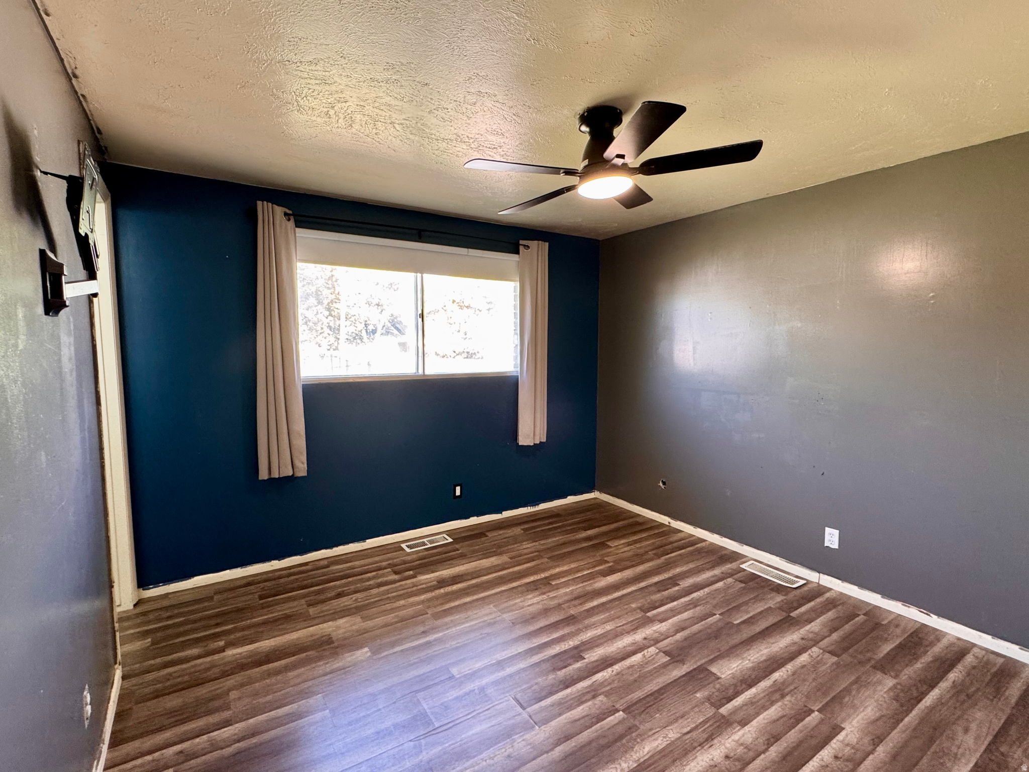 SUNSHINE ACRES SUB - Residential