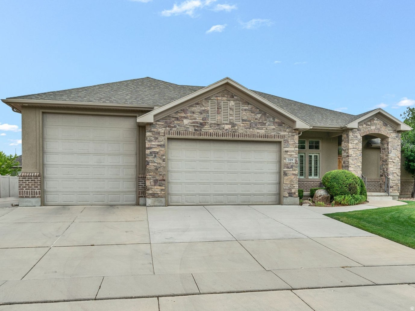 QUAIL HOLLOW - Residential