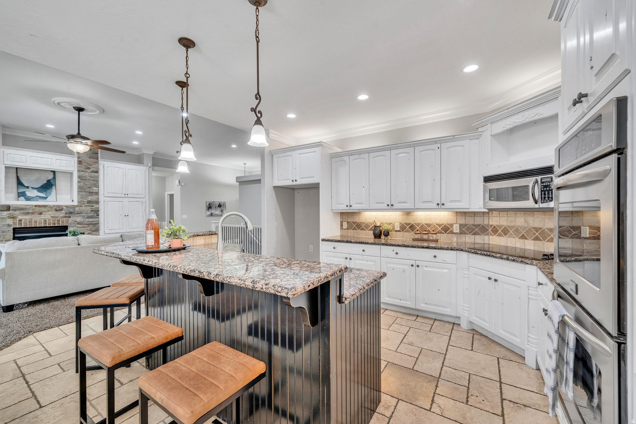 QUAIL HOLLOW - Residential