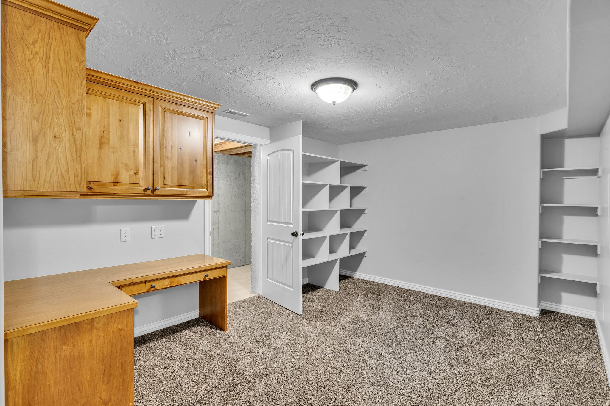 QUAIL HOLLOW - Residential
