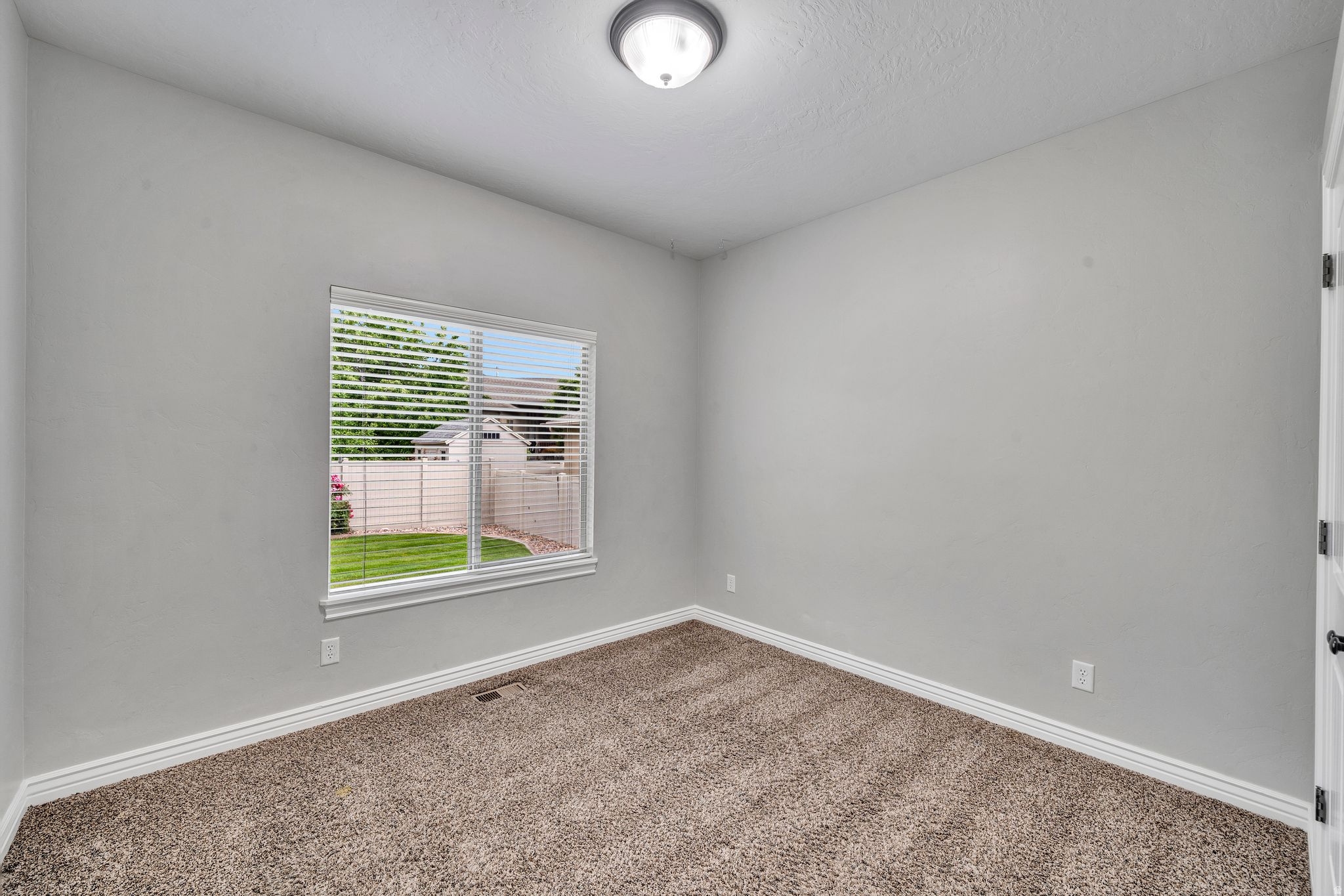 QUAIL HOLLOW - Residential