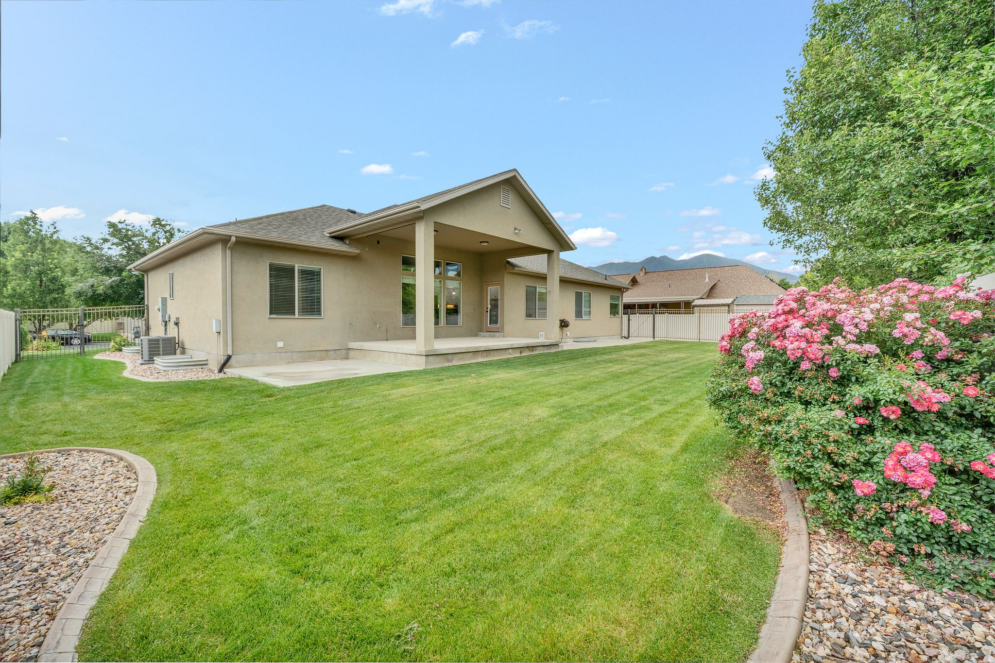 QUAIL HOLLOW - Residential