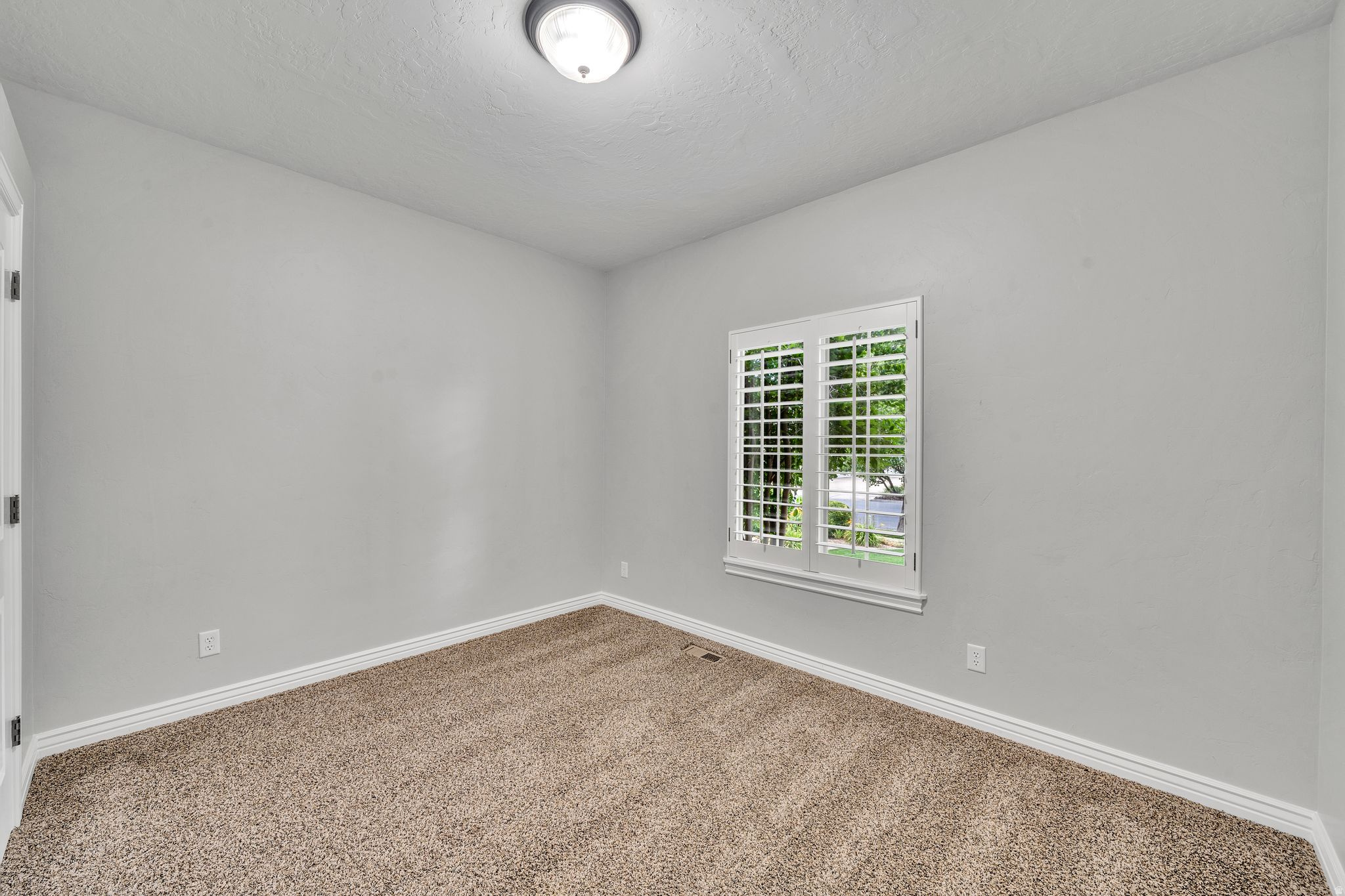 QUAIL HOLLOW - Residential