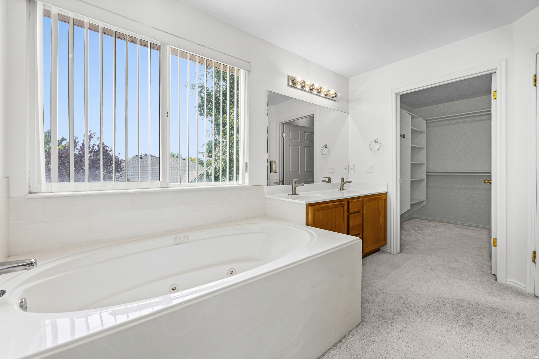 PEBBLEWOOD - Residential