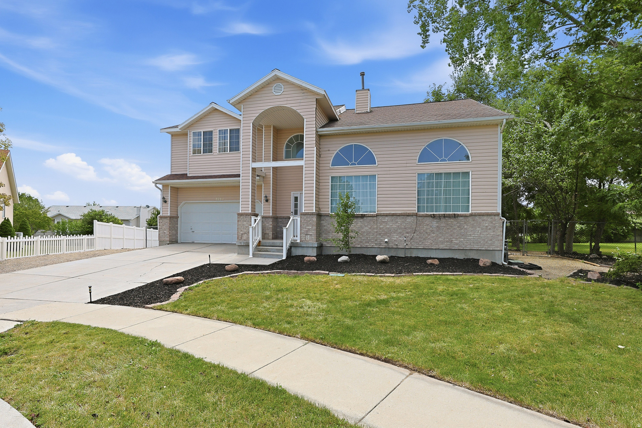 PEBBLEWOOD - Residential