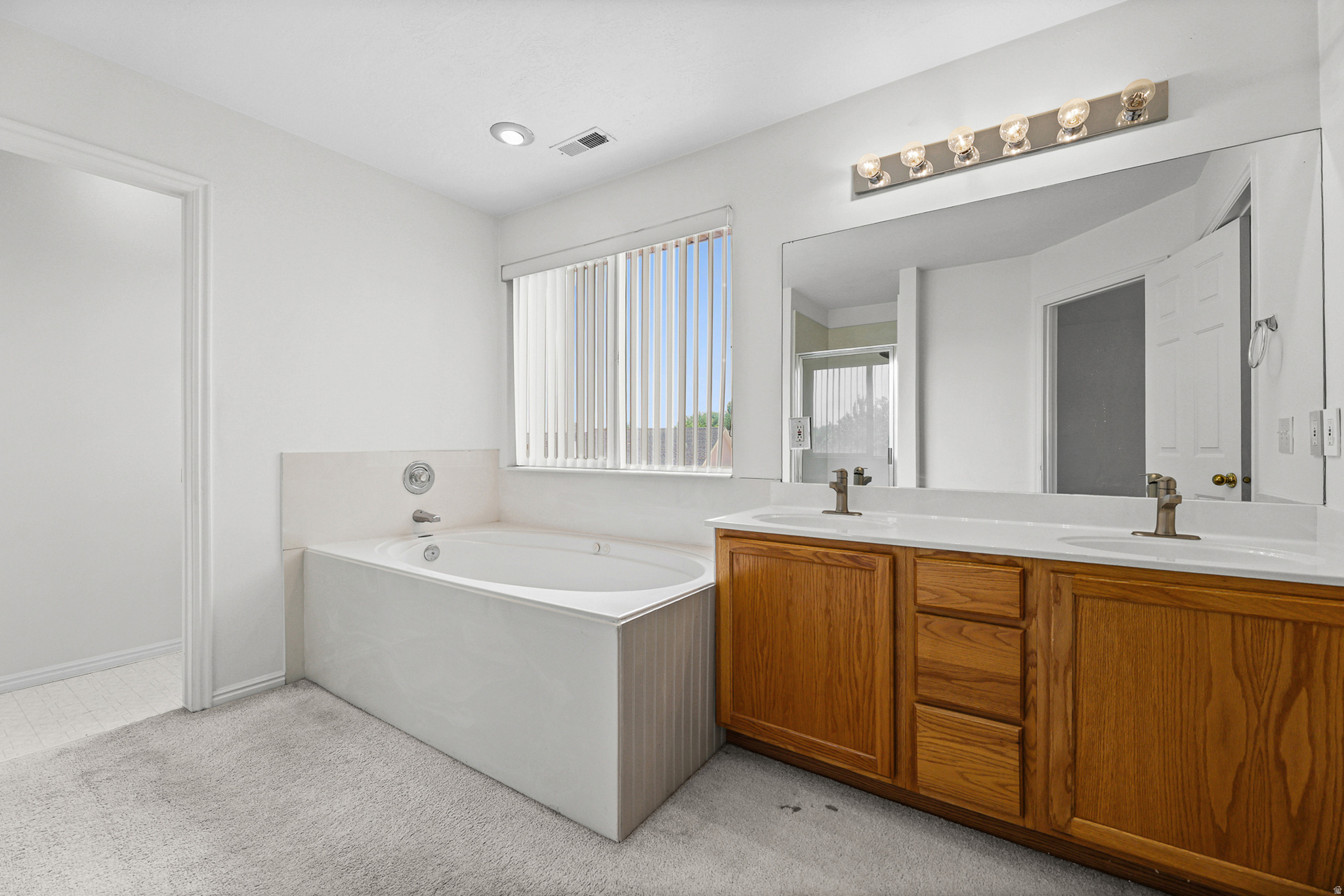 PEBBLEWOOD - Residential
