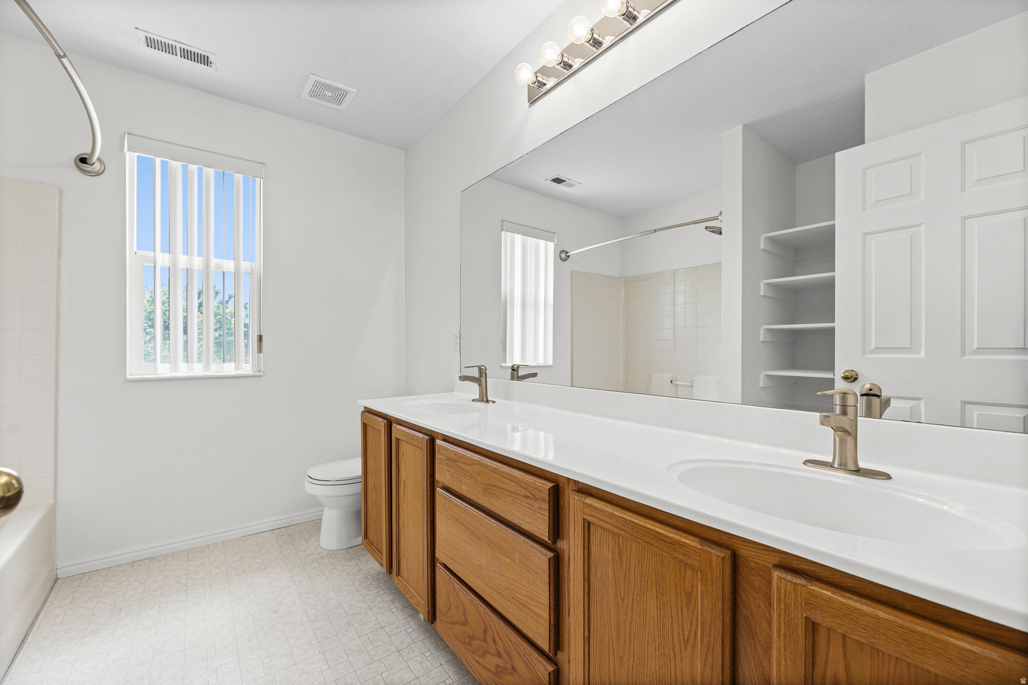 PEBBLEWOOD - Residential
